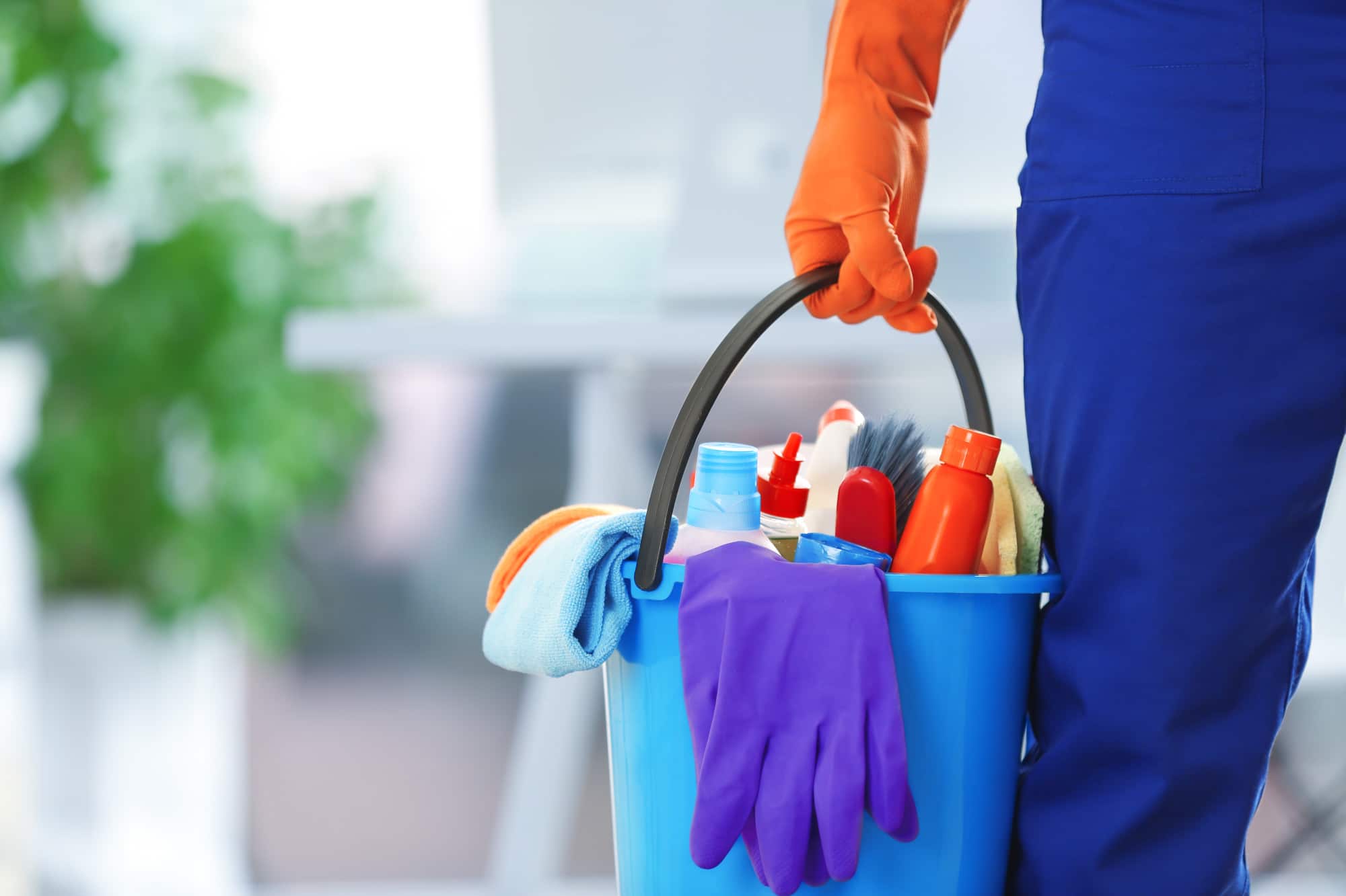 The 3 Best Reasons to Hire Residential Cleaning Services